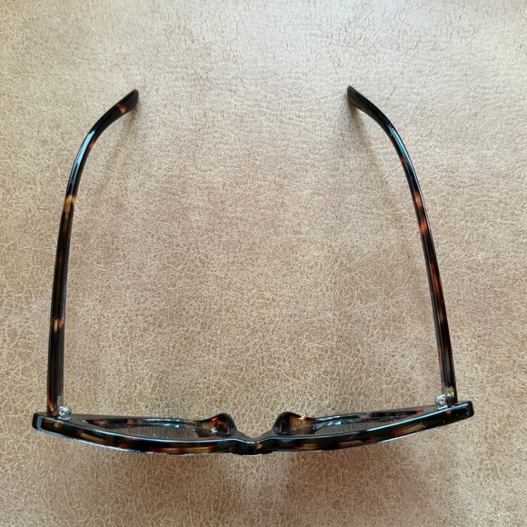 Tortoise Shell Cat-Eye Sunglasses - Picture 3 of 3